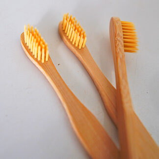Kit 3 escovas de dente de bambu